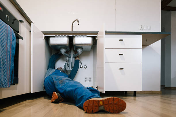 Professional Leak Detection technician working in Edwardsburg, MI